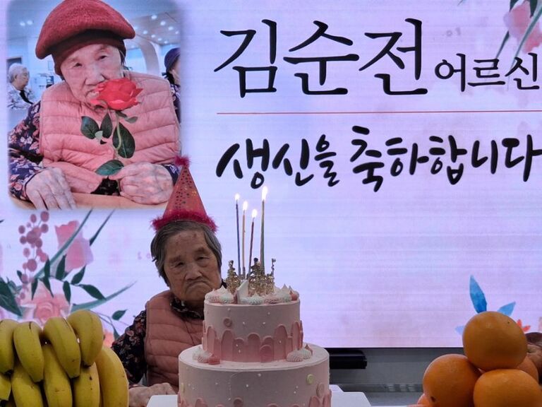 26.04.16. 어르신 생신잔치 및 인지 프로그램 : 주사위 놀이