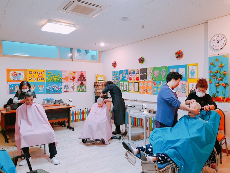미용봉사